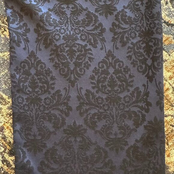 Old Navy Mid Rise Pixie Jacquard Pants size 4 in Blue Jacquard - Picture 7 of 10